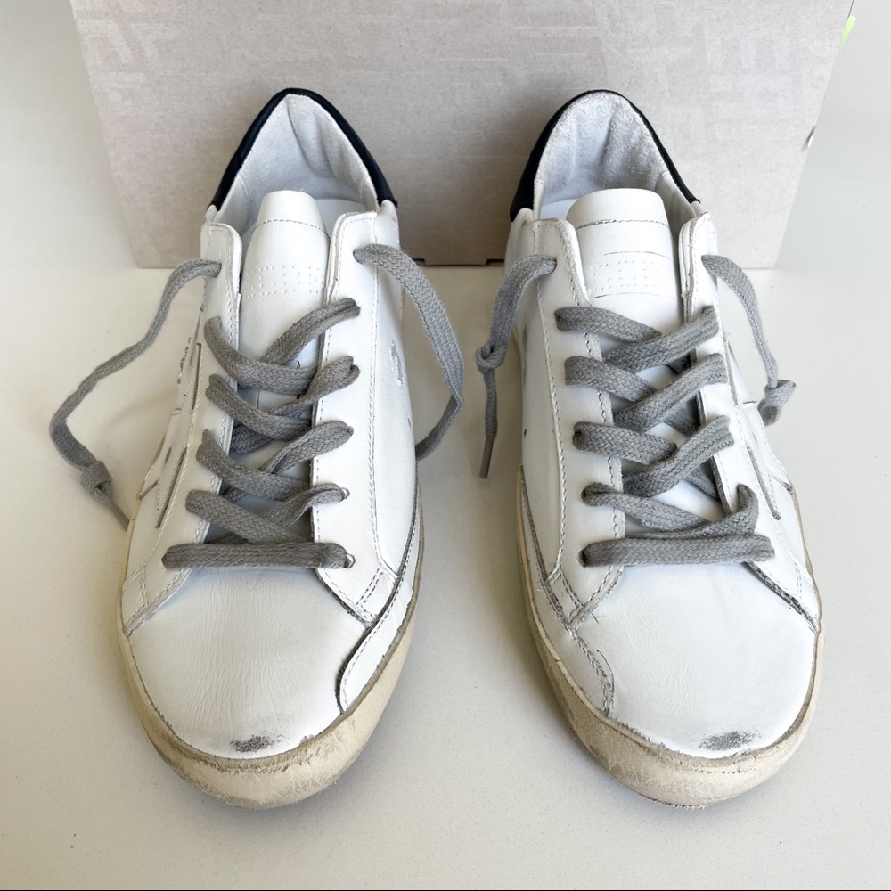 SOLD Golden Goose Classic Superstar Leather Sneakers - Picture 3 of 9